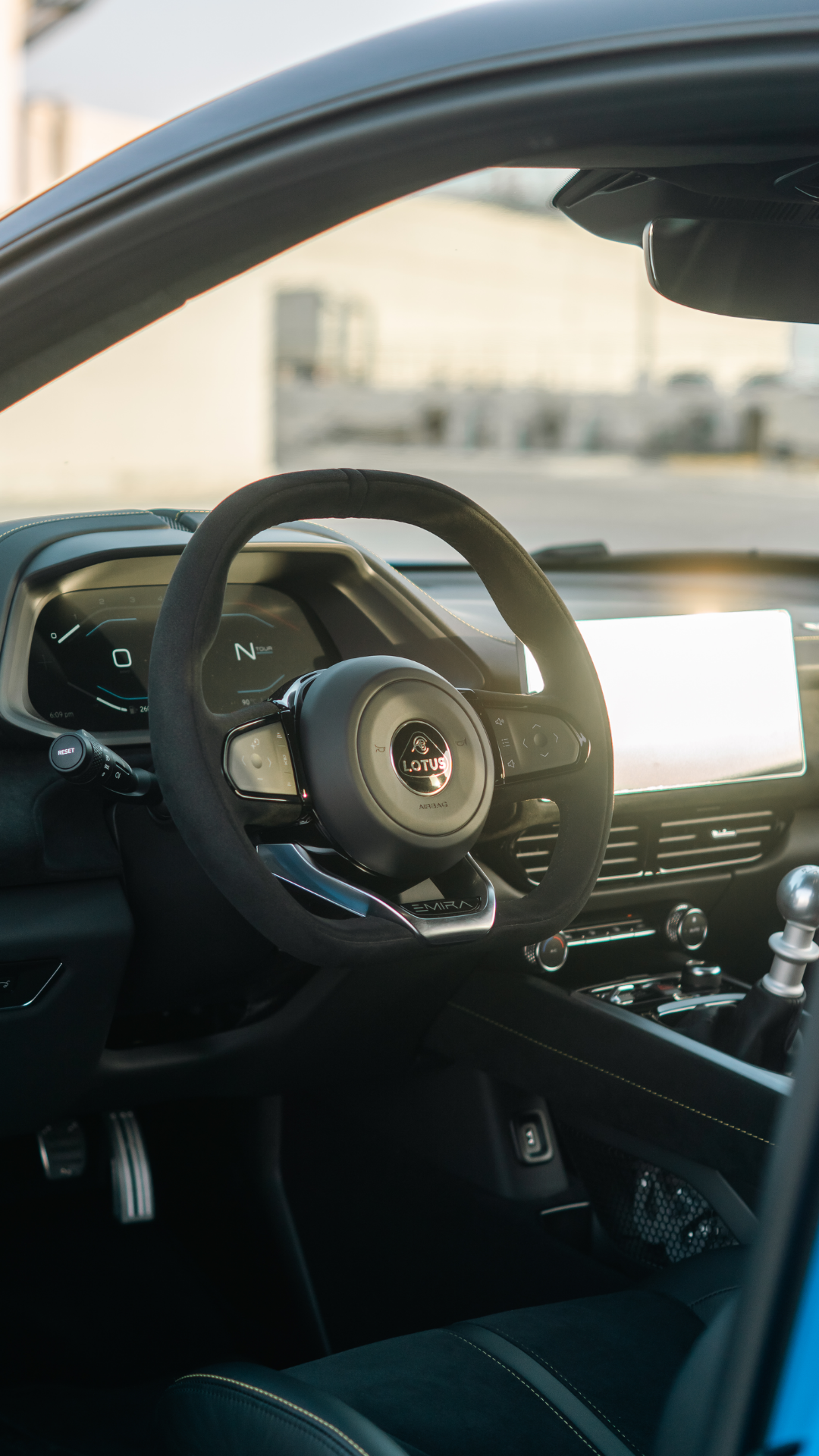 Lotus Emira — Interior